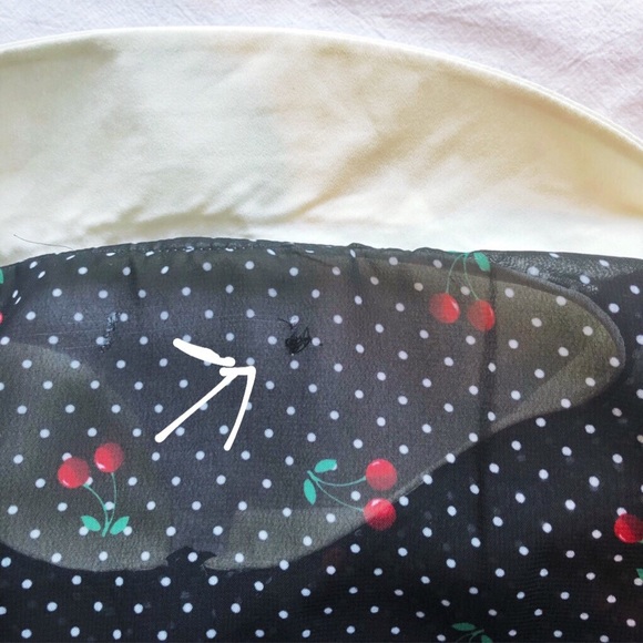 🍒 Vintage Cherry Print Peter Pan Blouse🍒 (SOLD) - Picture 7 of 7